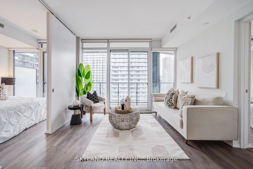 3211-125 Peter St, Toronto, ON, M5V0M2 | Card Image