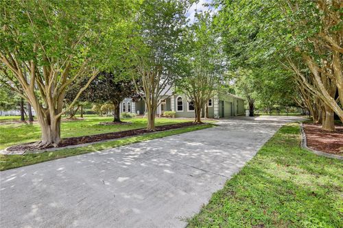 11510 Lakeview Dr, New Port Richey, FL, 34654-3630 | Card Image