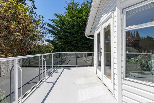 1571 Juan De Fuca Blvd, House other with 5 bedrooms, 3 bathrooms and 4 parking in Parksville BC | Image 4