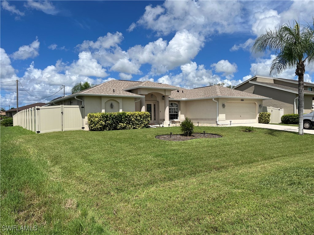4th Ave, Cape Coral, FL 33904