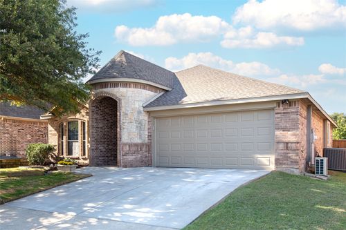 209 Timber Dr, Princeton, TX, 75407-2833 | Card Image