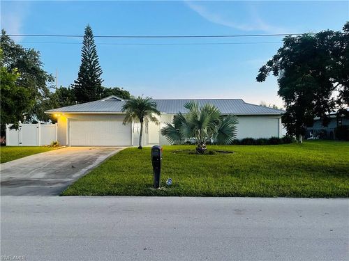 1518 Se 32nd St, Cape Coral, FL, 33904-3928 | Card Image