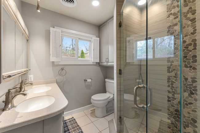 860 E Northshore Dr, House other with 4 bedrooms, 2 bathrooms and null parking in Syracuse IN | Image 23