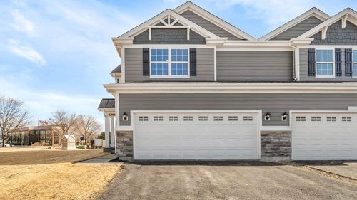 270 Charlestowne Lake Dr, St. Charles, IL, 60174-3451 | Card Image