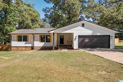 1811 Robinhood Dr, Oxford, AL, 36203-3329 | Card Image