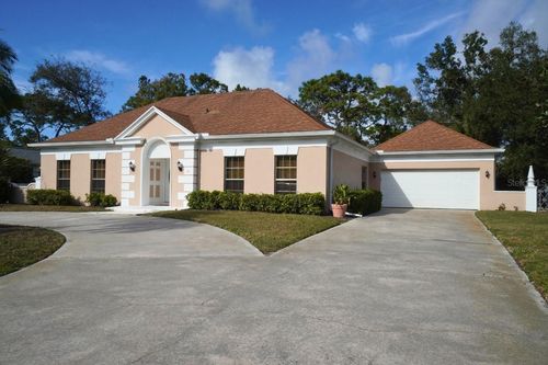 16 Golf View Dr, Englewood, FL, 34223-1851 | Card Image