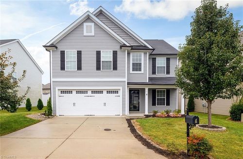 5680 Misty Hill Cir, Clemmons, NC, 27012-9698 | Card Image