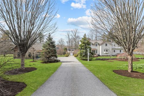 100 Seminary Rd, Bedford, NY, 10506-1230 | Card Image