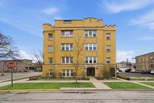 3b-600 Elgin Ave, Forest Park, IL, 60130-1900 | Card Image
