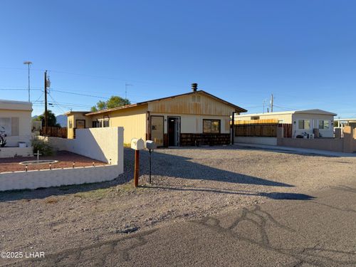 3205 Erwin Ln, Lake Havasu City, AZ, 86404-9758 | Card Image