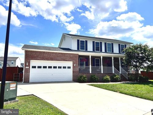 62 Alaura Ct, BUNKER HILL, WV, 25413-1101 | Card Image