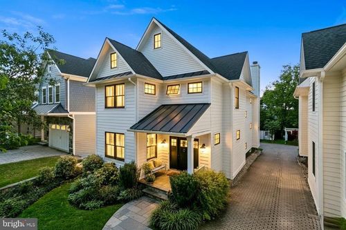 1005 Lincoln Ave, FALLS CHURCH, VA, 22046-2528 | Card Image