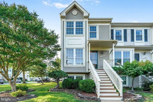 14188 Autumn Cir, CENTREVILLE, VA, 20121-3850 | Card Image