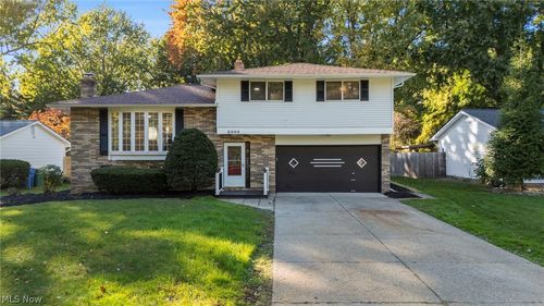6004 Collins Road, Mentor, OH, 44060 | Card Image