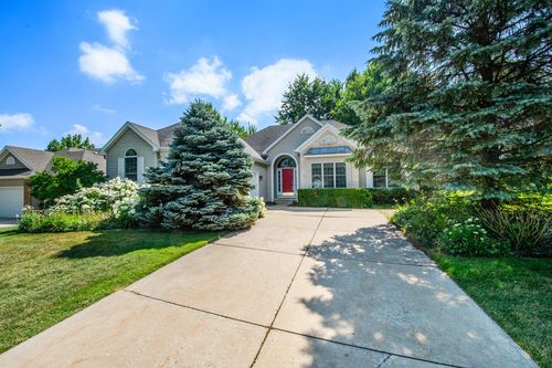 988 Windshire Ct, Grand Rapids, MI, 49546-3693 | Card Image