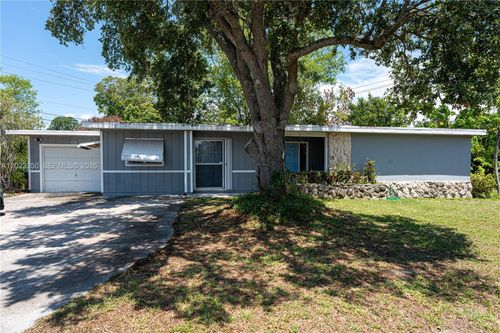 982 Sw Airoso Blvd, Port St. Lucie, FL, 34983 | Card Image
