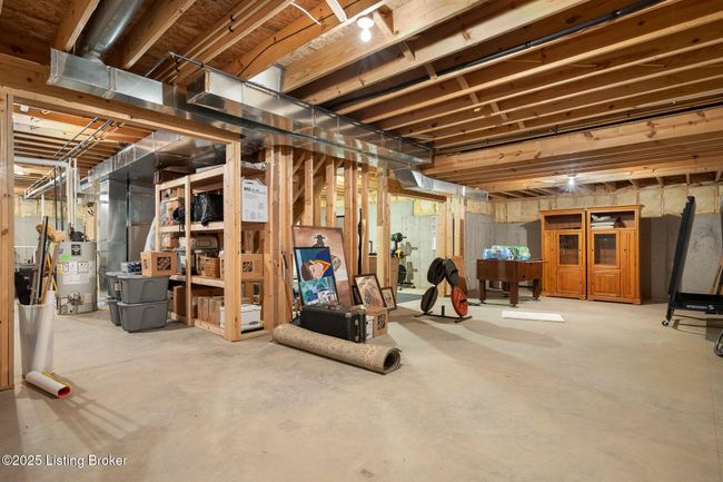 905 Fossil Creek Cir, House other with 4 bedrooms, 3 bathrooms and null parking in Louisville KY | Image 44