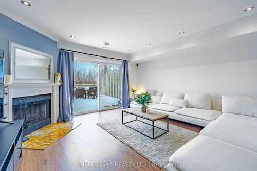 23-100 Laguna Pky, Brechin, ON, L0K1B0 | Card Image