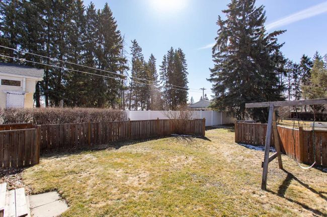 5339 51 Avenue, Home with 3 bedrooms, 2 bathrooms and 6 parking in Lacombe AB | Image 26