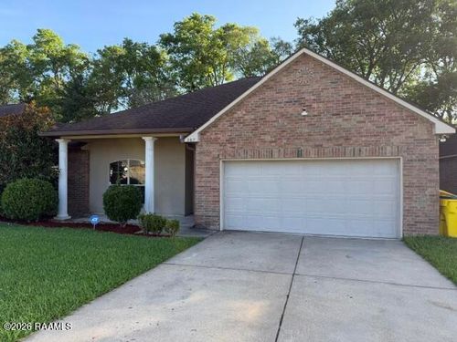 207 Arsenal Dr, Carencro, LA, 70520-3638 | Card Image