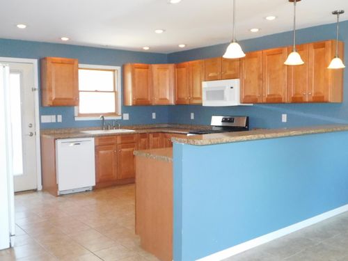309 E Delaware St, Decatur, MI, 49045-1135 | Card Image