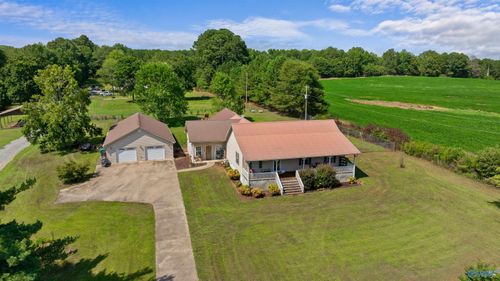 2095 Lookout St, Sand Rock, AL, 35983-4252 | Card Image