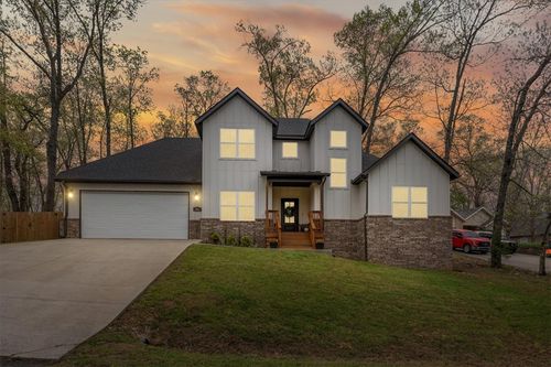 86 Rillington Dr, Bella Vista, AR, 72714-3204 | Card Image