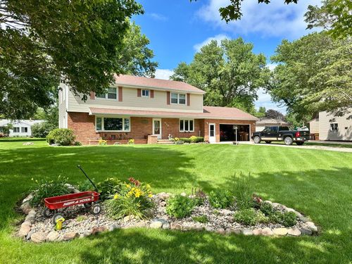 515 2nd St Sw, New Richland, MN, 56072-1505 | Card Image