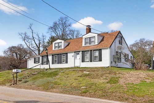 640 Plymouth St, Holbrook, MA, 02343-1942 | Card Image