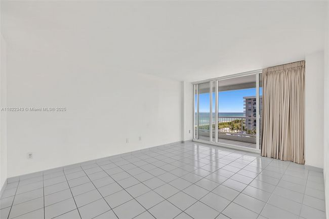 APT-705 - 9341 Collins Ave, Condo with 2 bedrooms, 2 bathrooms and null parking in Surfside FL | Image 13