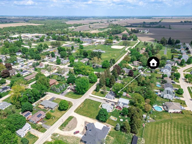 304 Hortense Dr, House other with 3 bedrooms, 2 bathrooms and 8 parking in Kirkland IL | Image 34