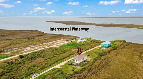 1271 Faggards Slip, Gilchrist, TX, 77617 | Card Image