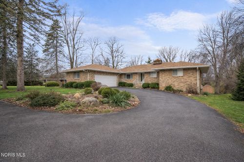 9864 Bucher Rd, Whitehouse, OH, 43571-9759 | Card Image