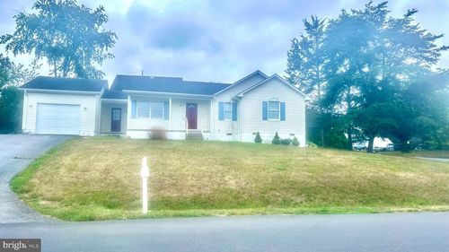 200 Canyon Rd, WINCHESTER, VA, 22602-7023 | Card Image
