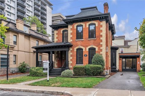 1-203 Macnab St S, Hamilton, ON, L8P3C8 | Card Image