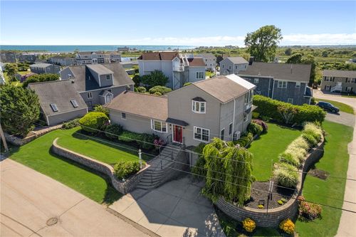 3 Larch Ave, Narragansett, RI, 02882-6023 | Card Image