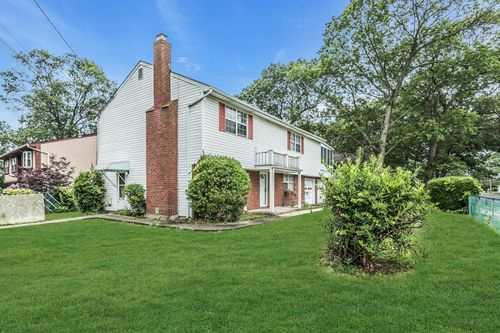11 Sentinel Pl, Massapequa, NY, 11758-5445 | Card Image