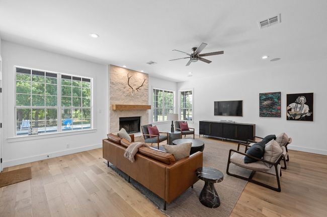 140 Vincas Shadow Ct, House other with 4 bedrooms, 4 bathrooms and 5 parking in Driftwood TX | Image 7