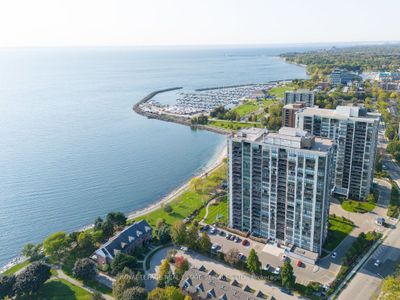 PH2 - 2170 Marine Dr, Condo with 2 bedrooms, 2 bathrooms and 2 parking in Oakville ON | Image 1