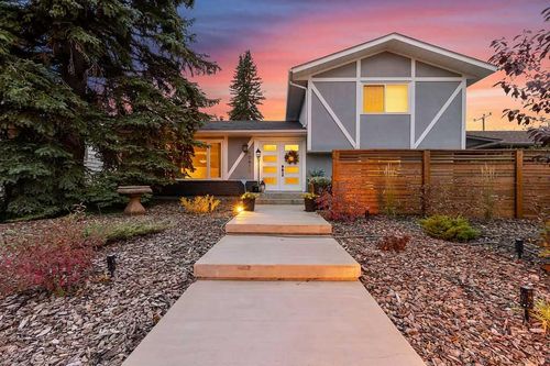 10411 Maplecreek Dr Se, Calgary, AB, T2J1T9 | Card Image