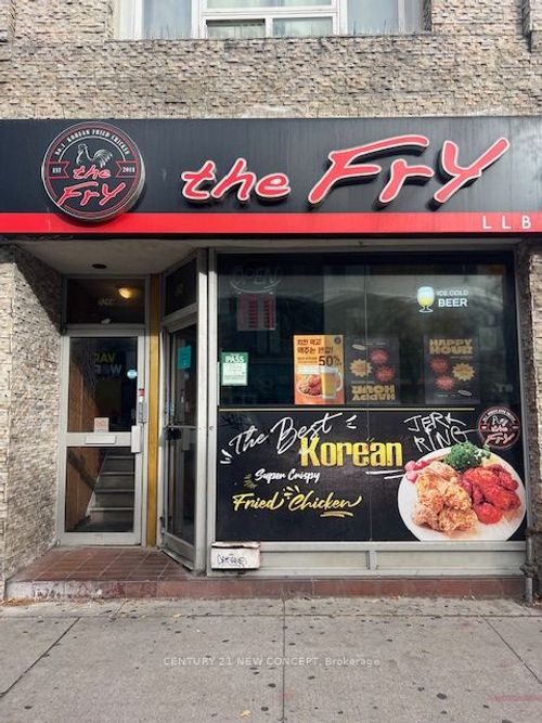 524 Bloor St W, Toronto, ON, M5S1Y3 | Card Image