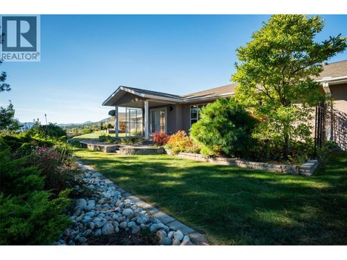 135-4200 Grandview Dr, Castlegar, BC, V1N4X7 | Card Image