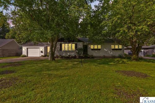 116 Ridgely Road, Mankato, MN, 56001 | Card Image