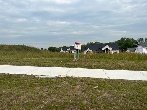41 N Hill Dr, Sussex, WI, 53089 | Card Image