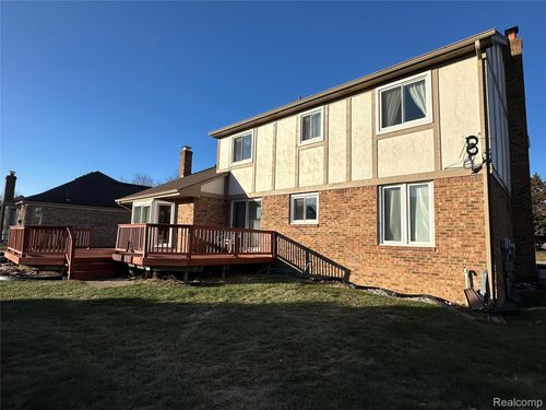 4846 Bayleaf Dr, Sterling Heights, MI, 48314-4027 | Card Image