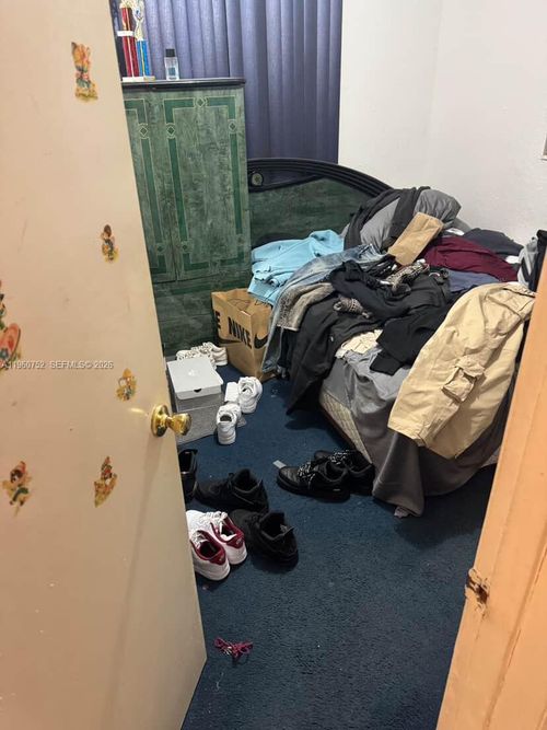 3560 Nw 196th Ln, Miami Gardens, FL, 33056-2246 | Card Image