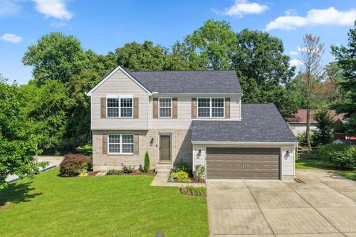 8042 Laurelwood Dr, Maineville, OH, 45039 | Card Image