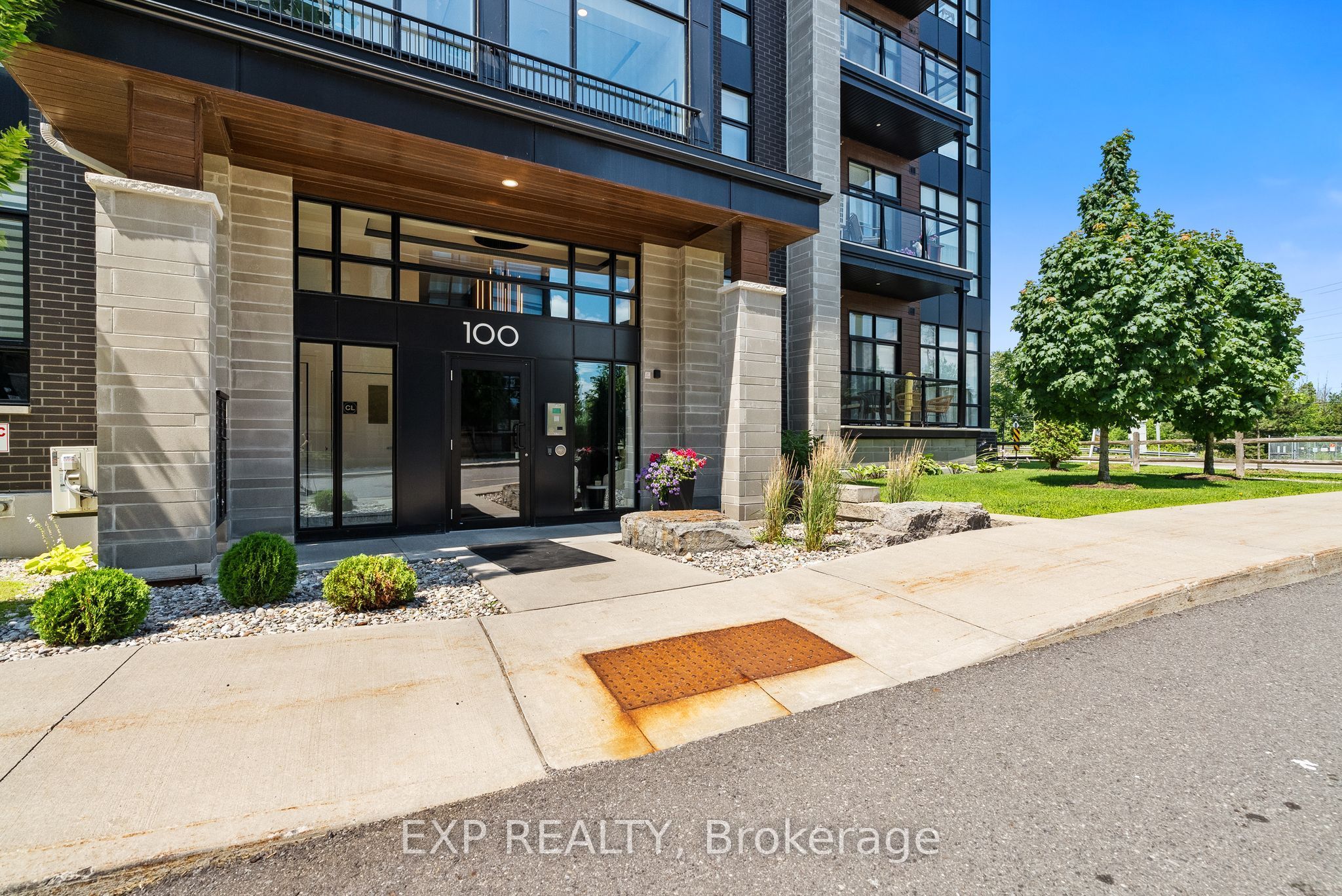 Residential in Blossom Park - Airport and Area 2