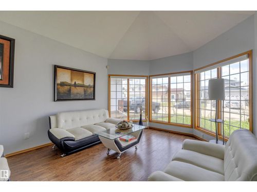15411 67a St Nw, Edmonton, AB, T5Z2W8 | Card Image