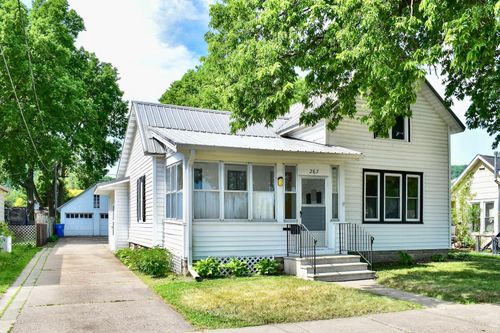 267 W Mill St, Winona, MN, 55987-3380 | Card Image